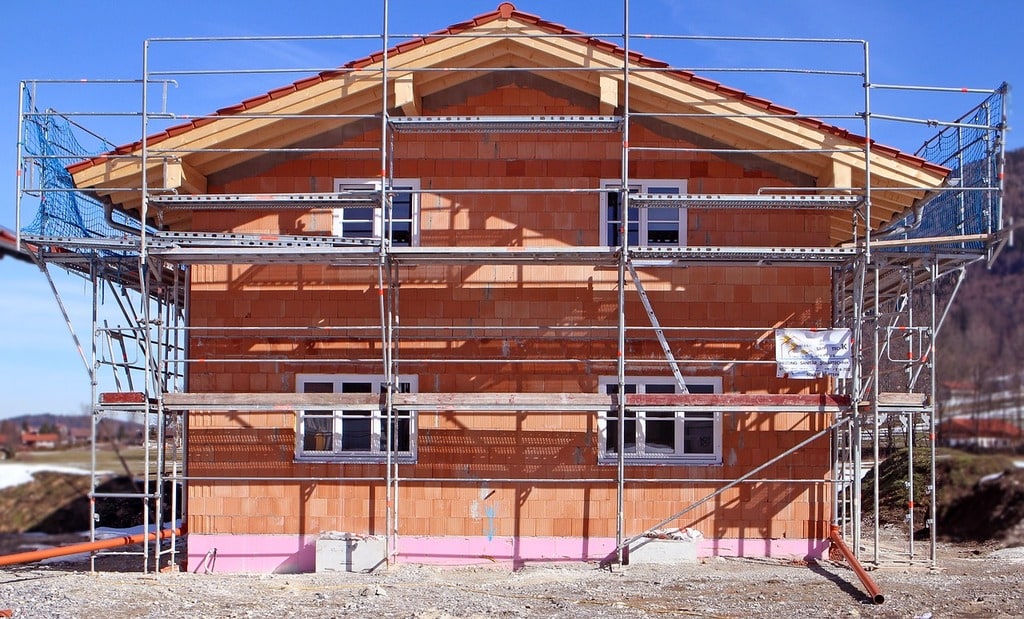 Concevoir une maison moderne avec des lignes épurées
